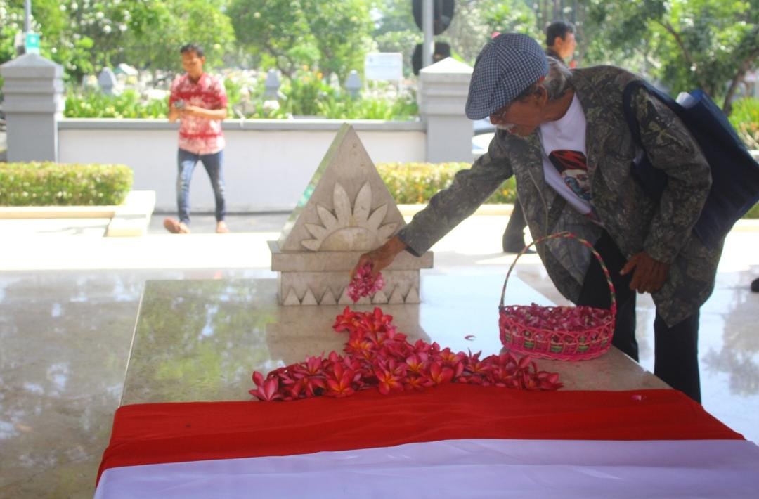 Peringatan Hari Musik Nasional, Ziarah Indonesia Raya di Makam W.R. Soepratman