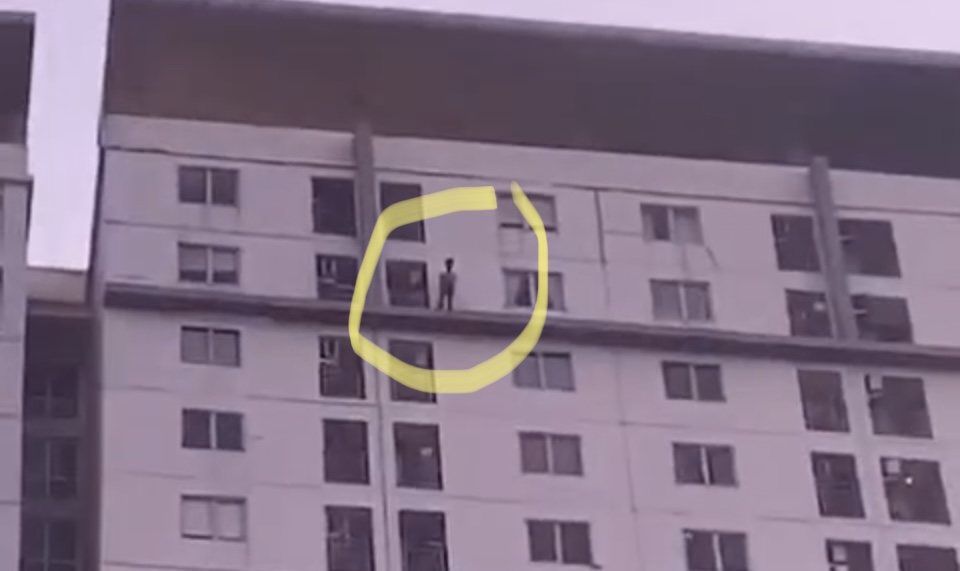 Pria Bunuh Diri Tanpa Busana, Lompat dari Lantai 29 Sebuah Apartemen di Jaktim