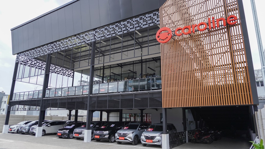 Caroline Buka Flagship Store Baru di Serpong, Ada Jaminan Garansi Menguntungkan Untuk Pembelian Mobil Bekas