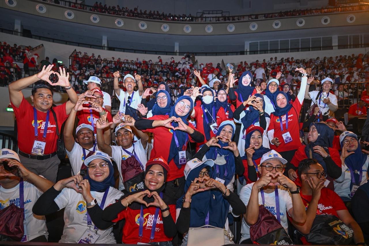 Tunjangan Naik, Pelatihan Makin Luas: Ini Deretan Program Pemerintah untuk Guru di 2025