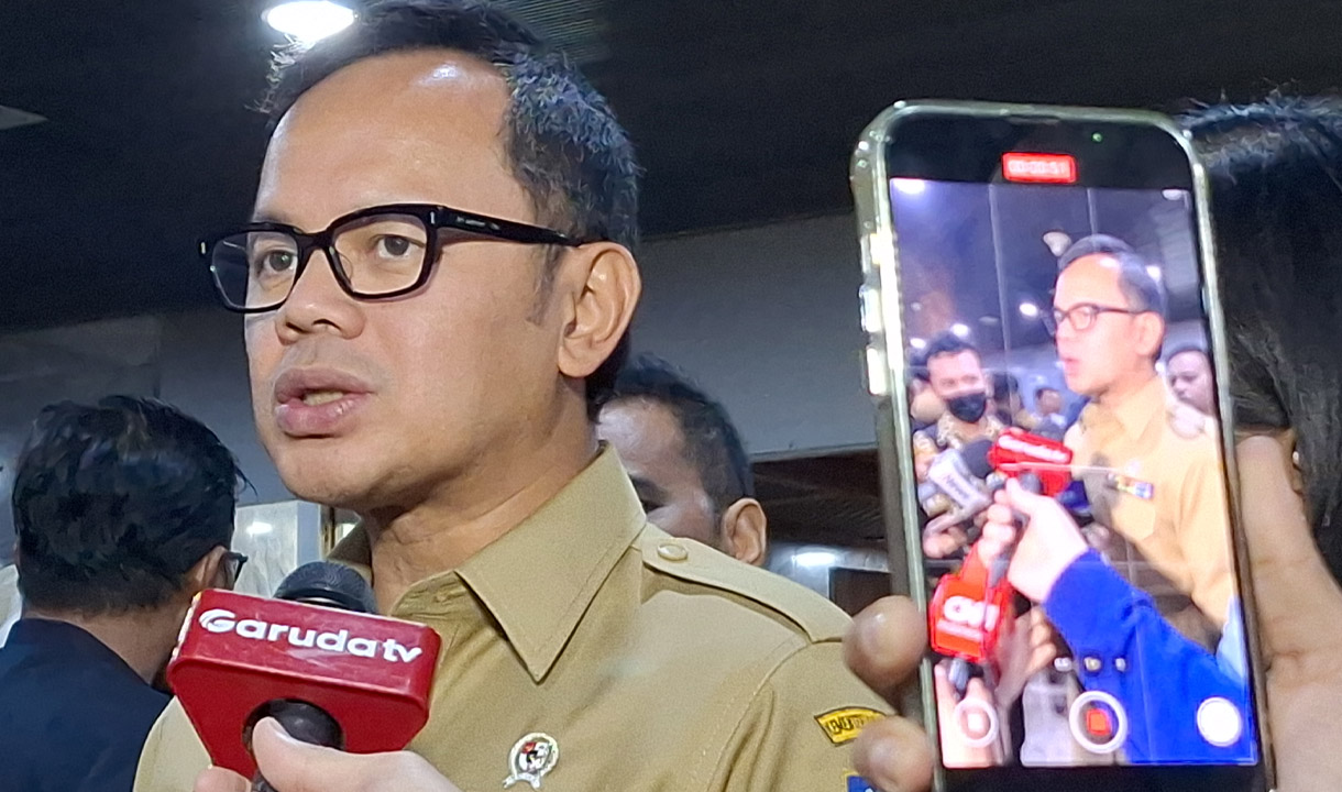 Wamendagri: Dukungan Prabowo Pada Paslon di Pilkada Sesuai Aturan  