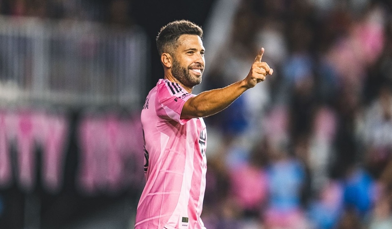 Jordi Alba Umumkan Pensiun Akhir Musim 2025, Reguilon Siap Jadi Suksesor di Inter Miami