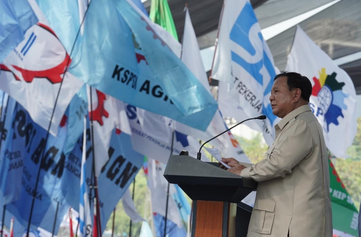 Prabowo Larang Aplikasi Ojol Ambil Potongan di Atas 10 Persen: Enak Aje!