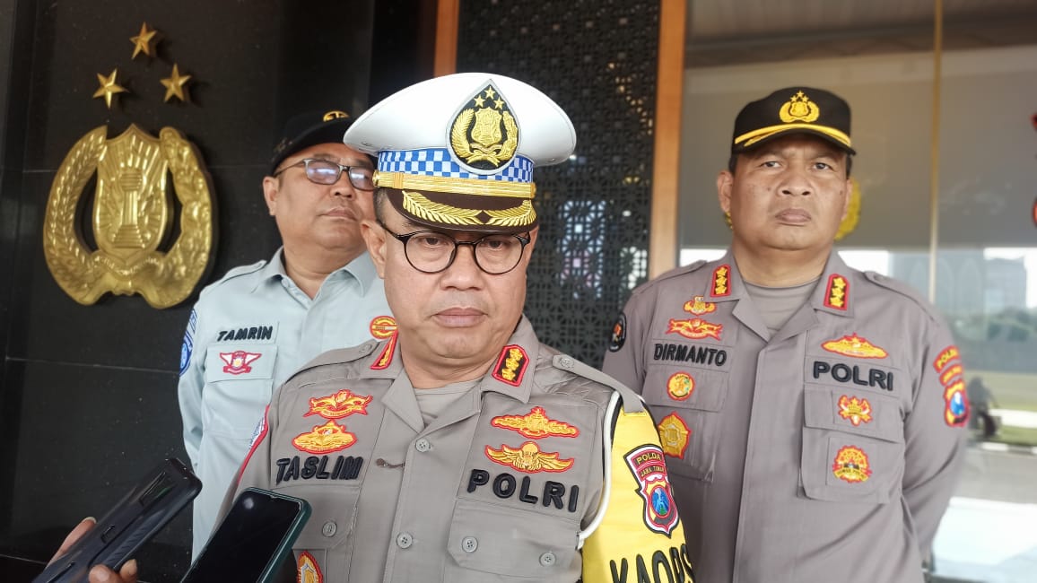 Telat Perpanjang STNK 5 Tahunan, Polda Jatim Tahan 102 Mobil