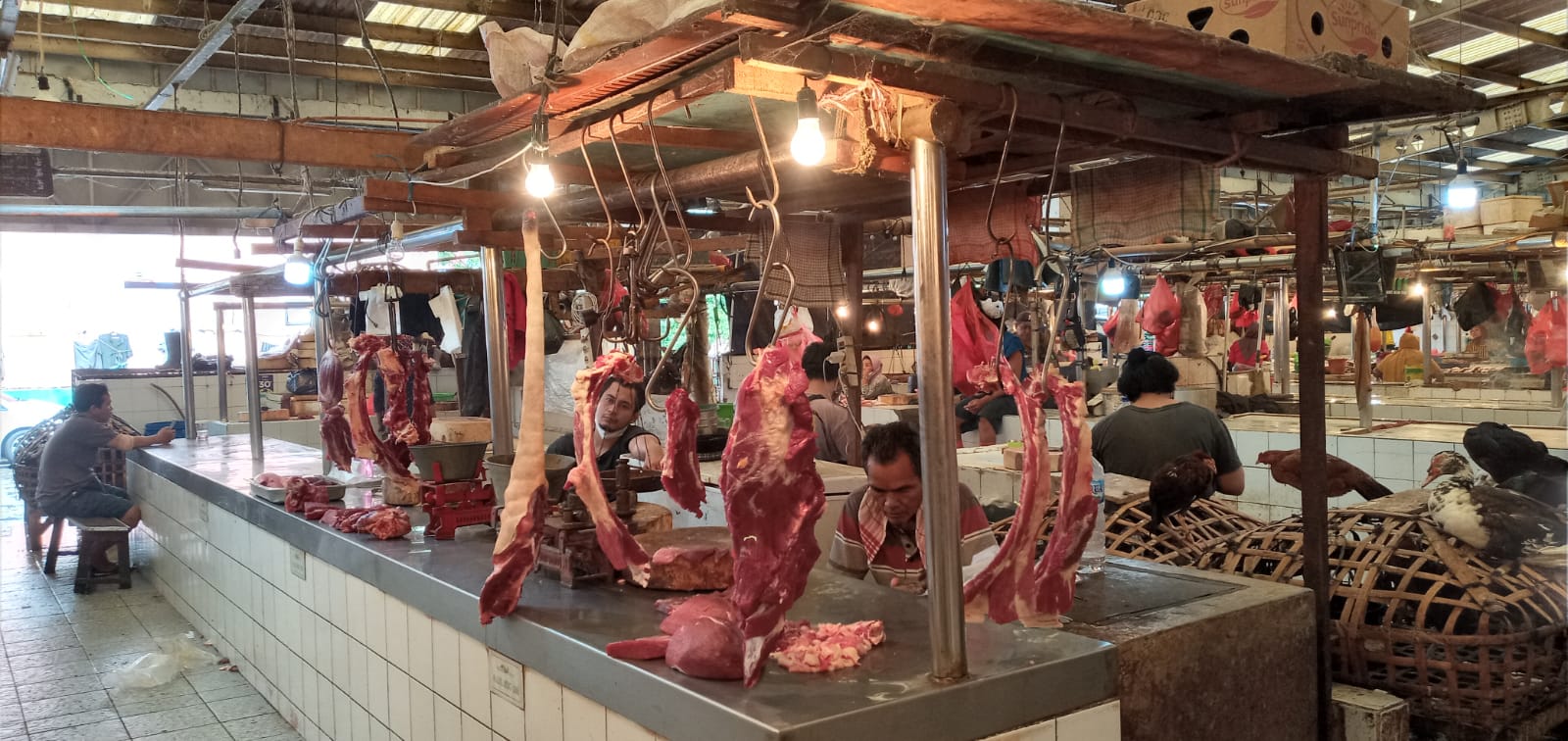 DKPP Kota Bekasi Pantau Kelayakan Daging Sapi hingga Ayam Olahan Selama Ramadan, Hasilnya?