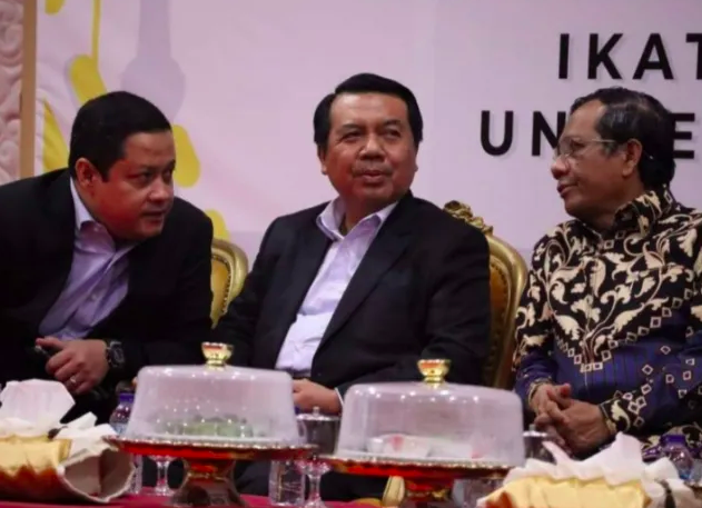 Pelantikan Pengurus IKA UII Jatim, Ketua Mahkamah Agung Bahas Masa Depan Hukum di Indonesia