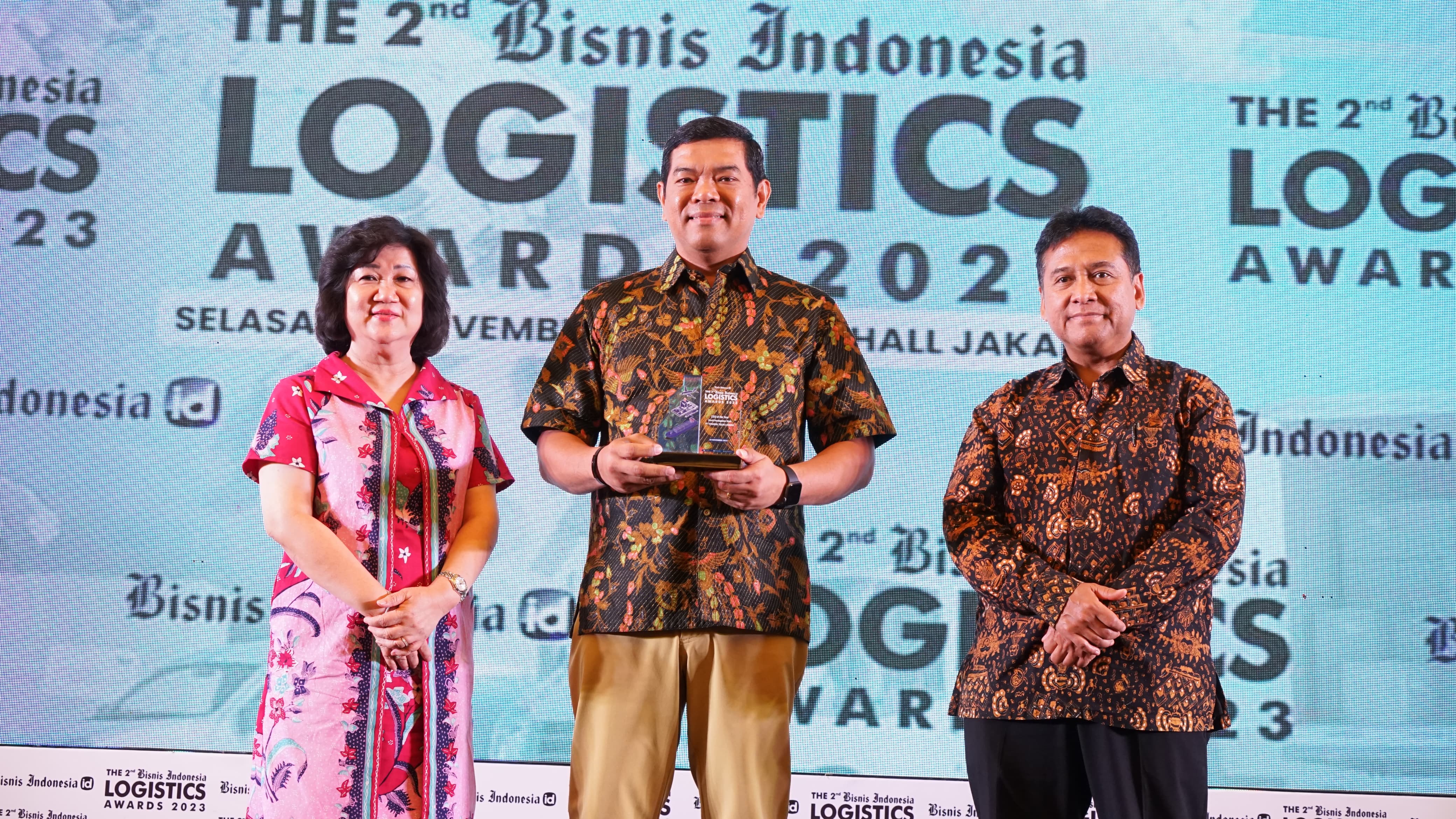 Dirut Terminal Teluk Lamong David Pandapotan Sirait Raih CEO of The Year