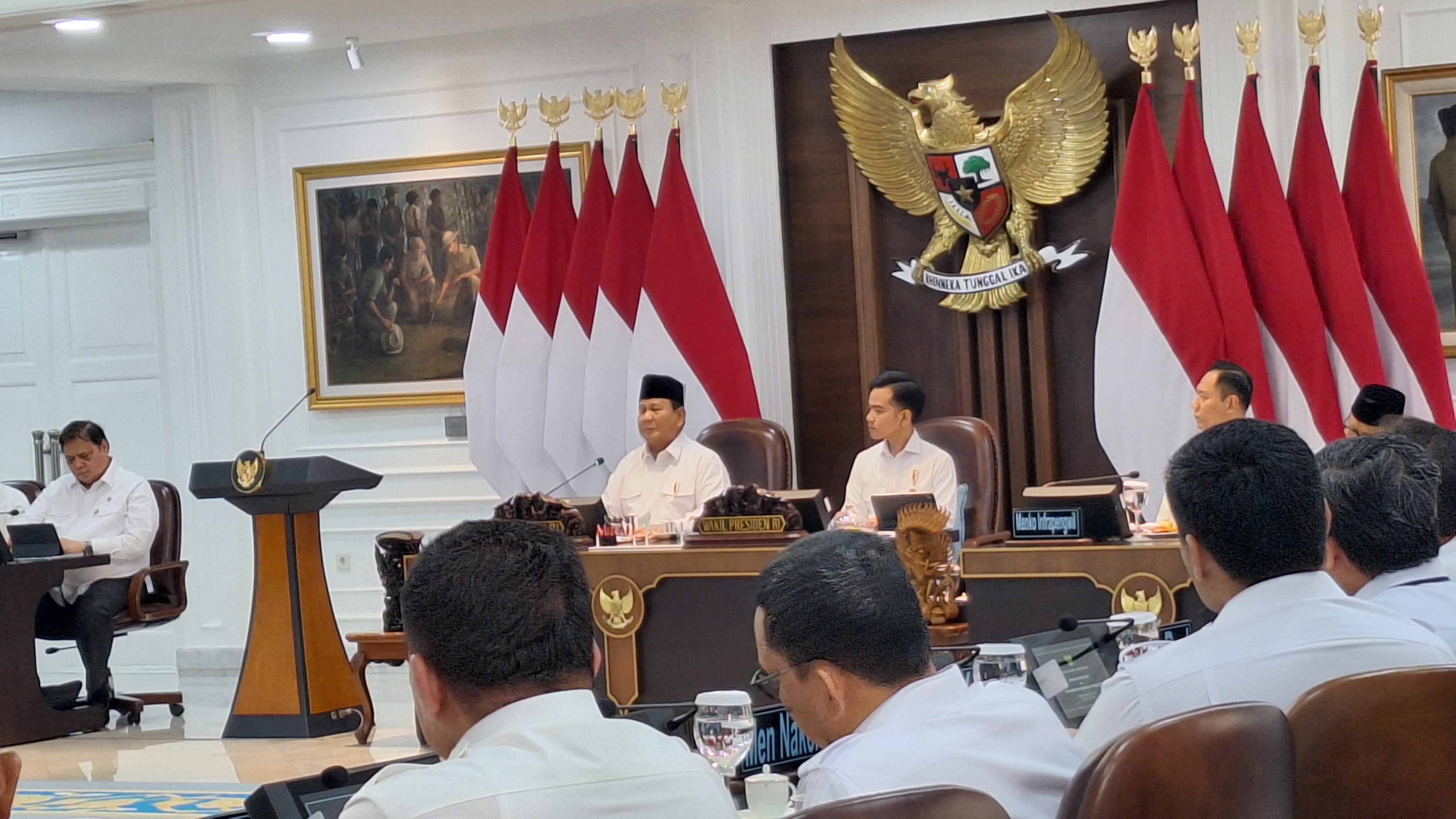 10 Bulan Pemerintahan, Prabowo Apresiasi Kinerja Kabinet: Banyak yang Telah Kita Capai