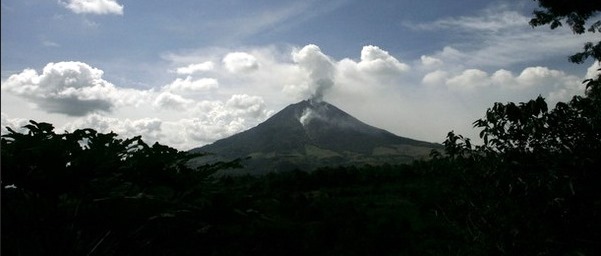 Gunung Rokatenda di NTT Naik Status Waspada, Bau Belerang Menyengat