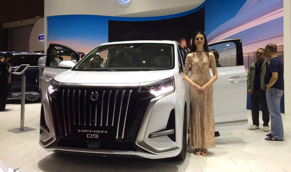 Intip Kemewahan dan Teknologi DENZA D9, MPV EV Premium dengan Fitur Terbaik di Kelasnya 