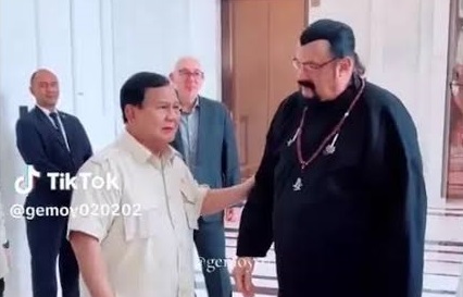 Akrab! Prabowo dan Steven Seagal Bertemu Tak Sengaja, Ternyata Saling Kenal 35 Tahun