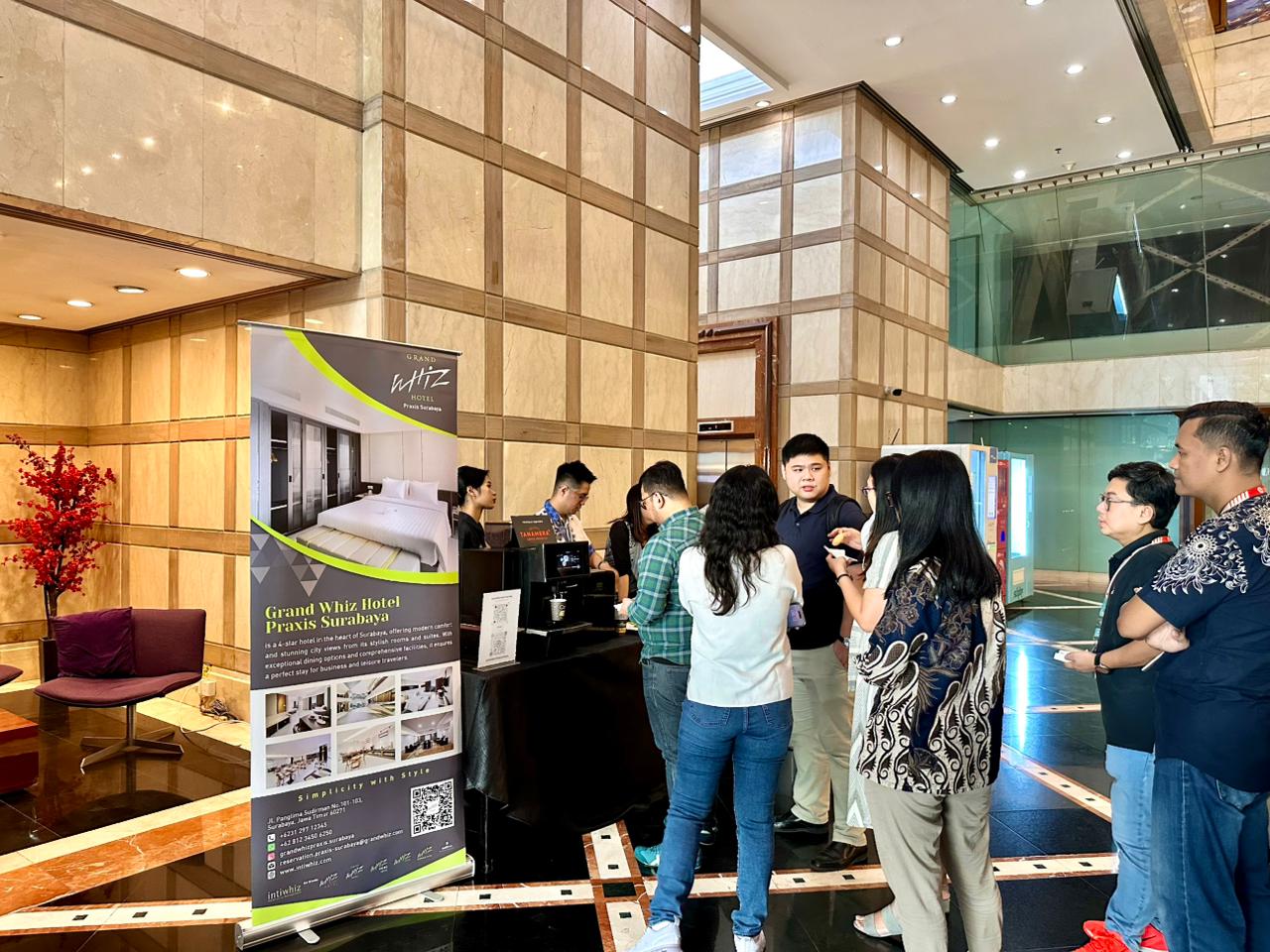 Momen Sumpah Pemuda Jadi Ajang Grand Whiz Hotel Praxis Perkuat Sinergi dengan Tenant dan Office Partner Lewat Coffee Morning