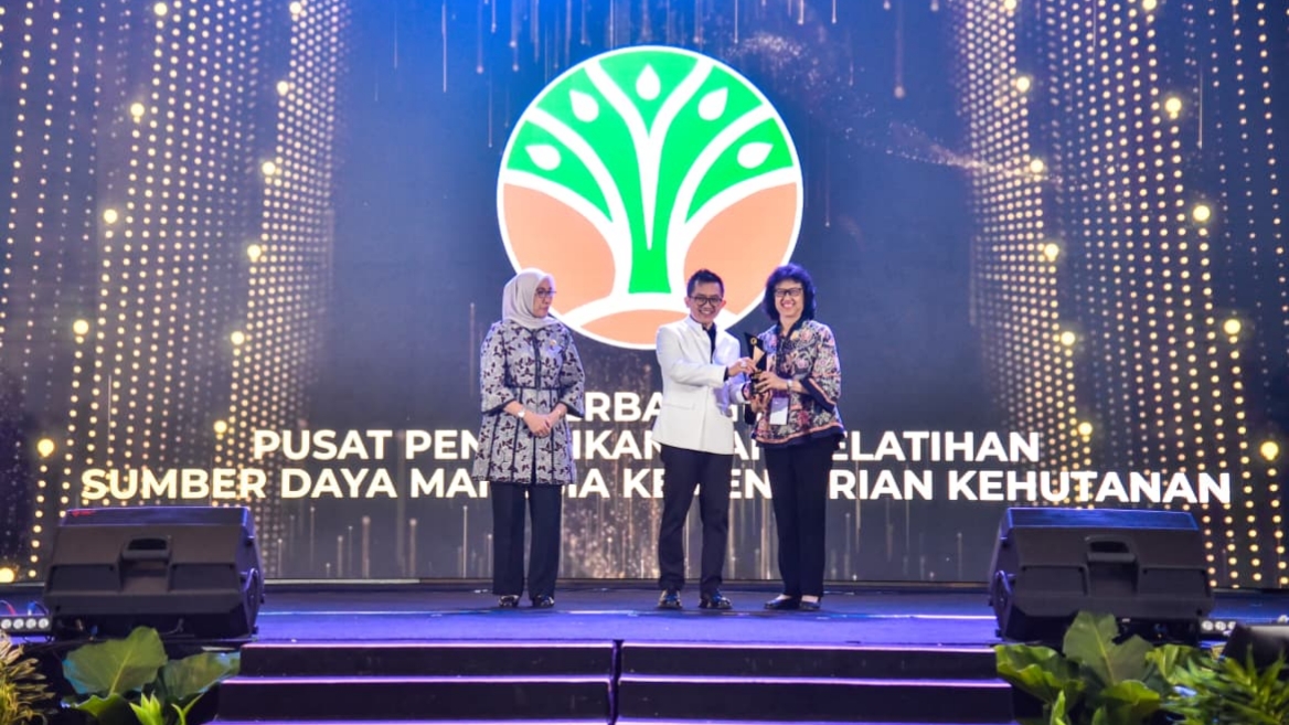 Pusat Diklat SDM-BP2SDM Kementerian Kehutanan Raih Terbaik III Nasional Lembaga Penyelenggara Pelatihan Berprestasi 2025