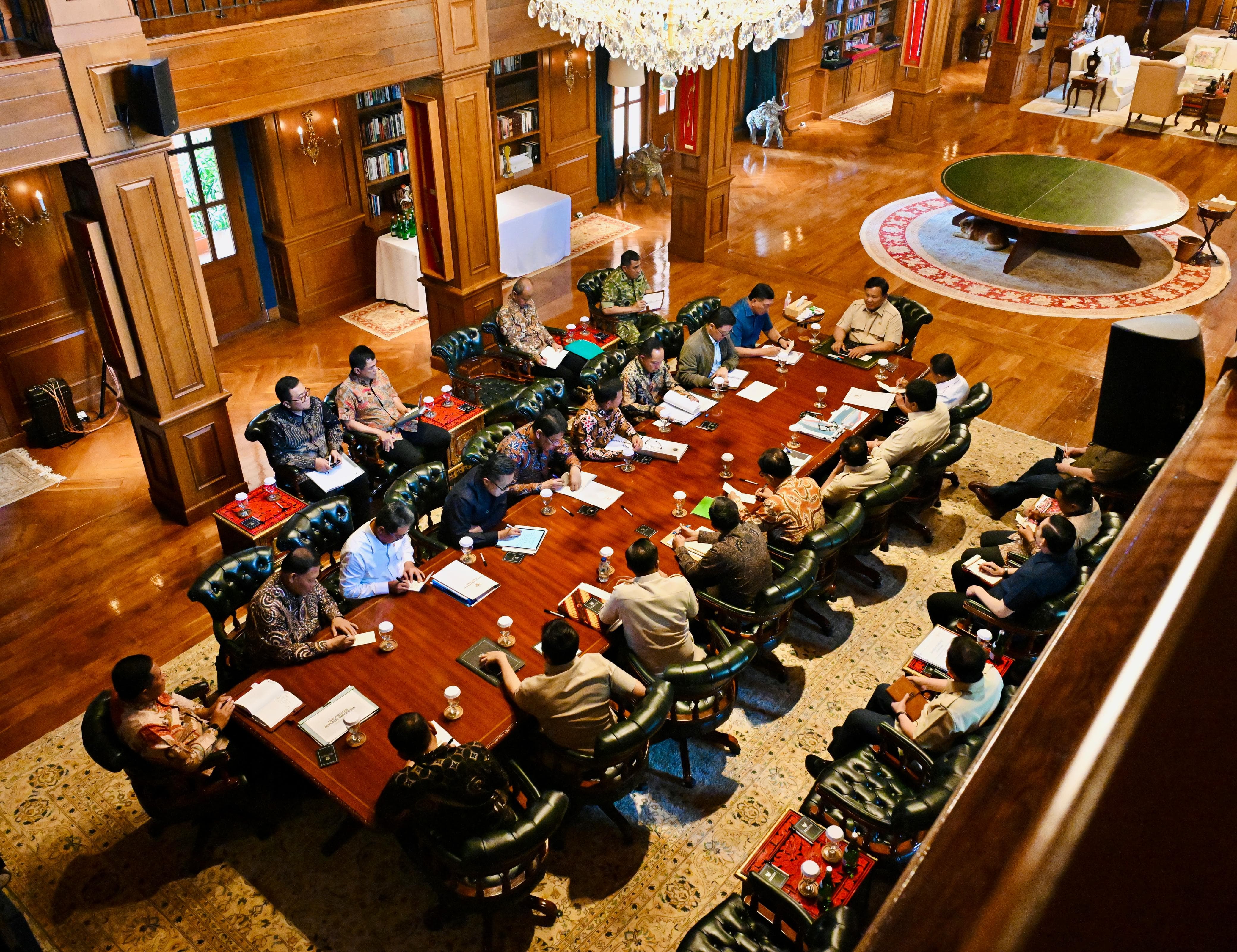 Prabowo Perintahkan Pasokan Air Bersih untuk Korban Bencana Sumatra Ditambah