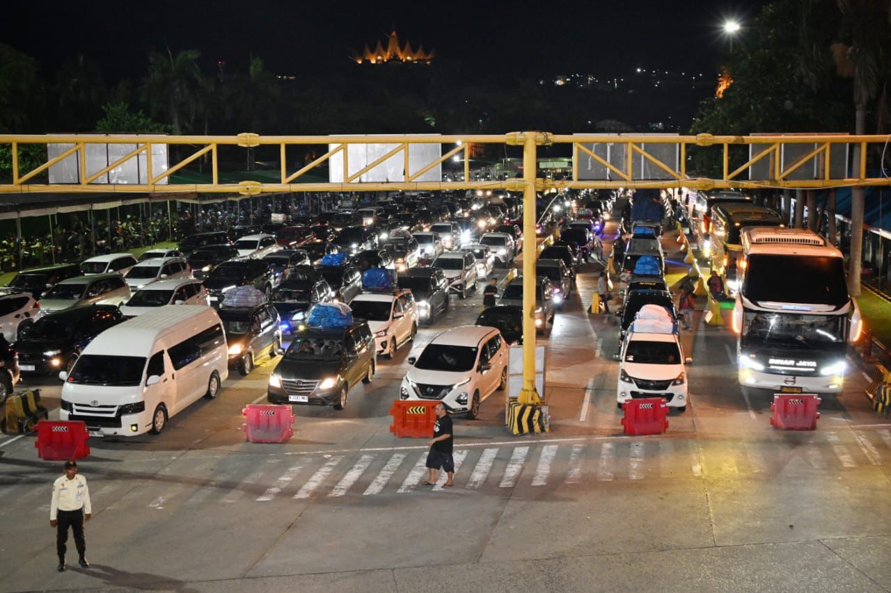 Menhub Dudy Dukung Penerapan Skema TBB di Pelabuhan Bakauheni Cegah Penumpukan Penumpang