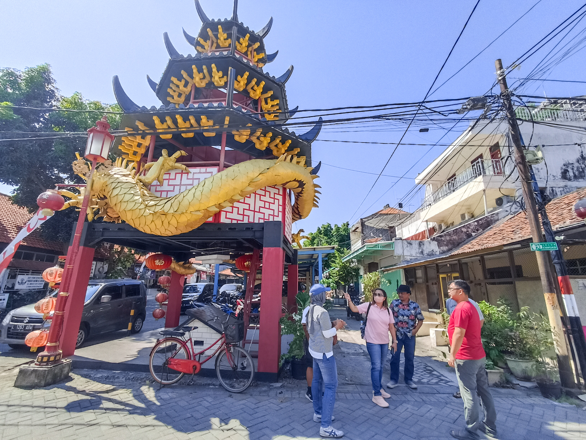 Wisata Kampung Pecinan Kapasan Raih Juara 3 kategori Kampoeng Tourism dalam Surabaya Tourism Awards 2025.