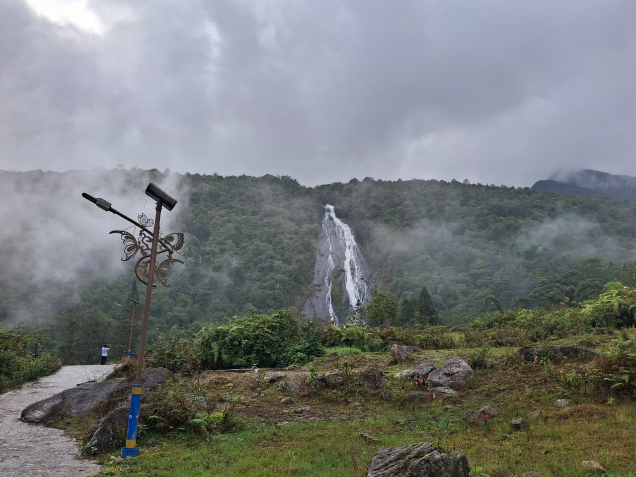 Harian Disway di China International Press Communication Center (CIPCC) (107): Air Terjun dari Surga