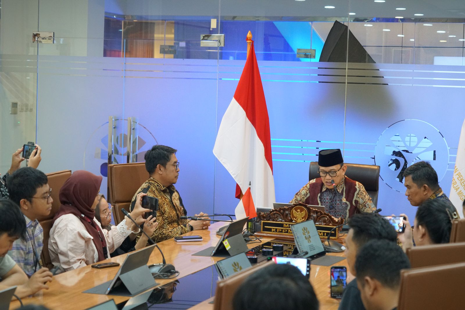 Menteri Karding Tindaklanjuti Kasus PMI di Dubai Dipaksa Jadi PSK, 7 Dipulangkan ke Indonesia