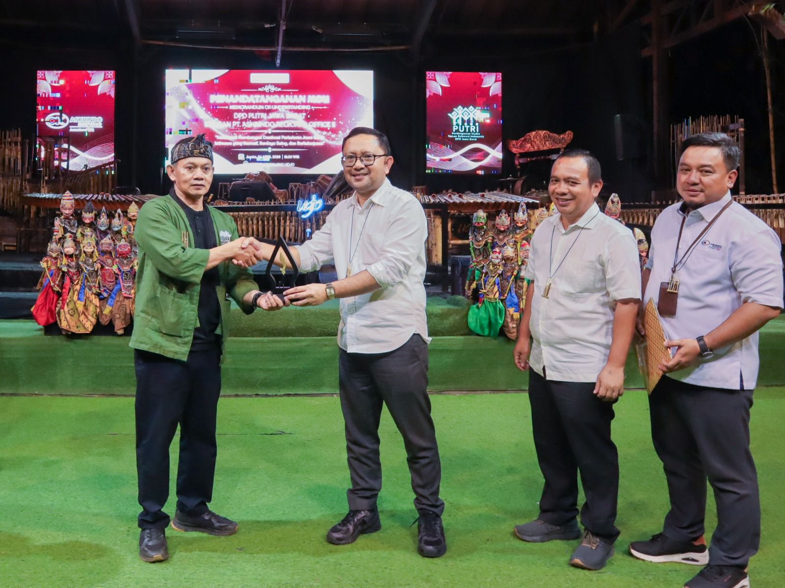 Optimalkan Potensi Pariwisata Jawa Barat, Askrindo dan DPD PUTRI Jalin Kerja Sama