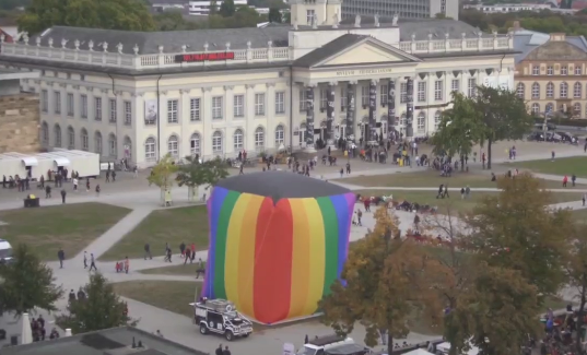 Tersingkir di Piala Dunia, LGBT Jerman Berulah Ciptakan Replika Mirip 'Kabah' Pelangi, Kampanye One Love Makin Kuat?  
