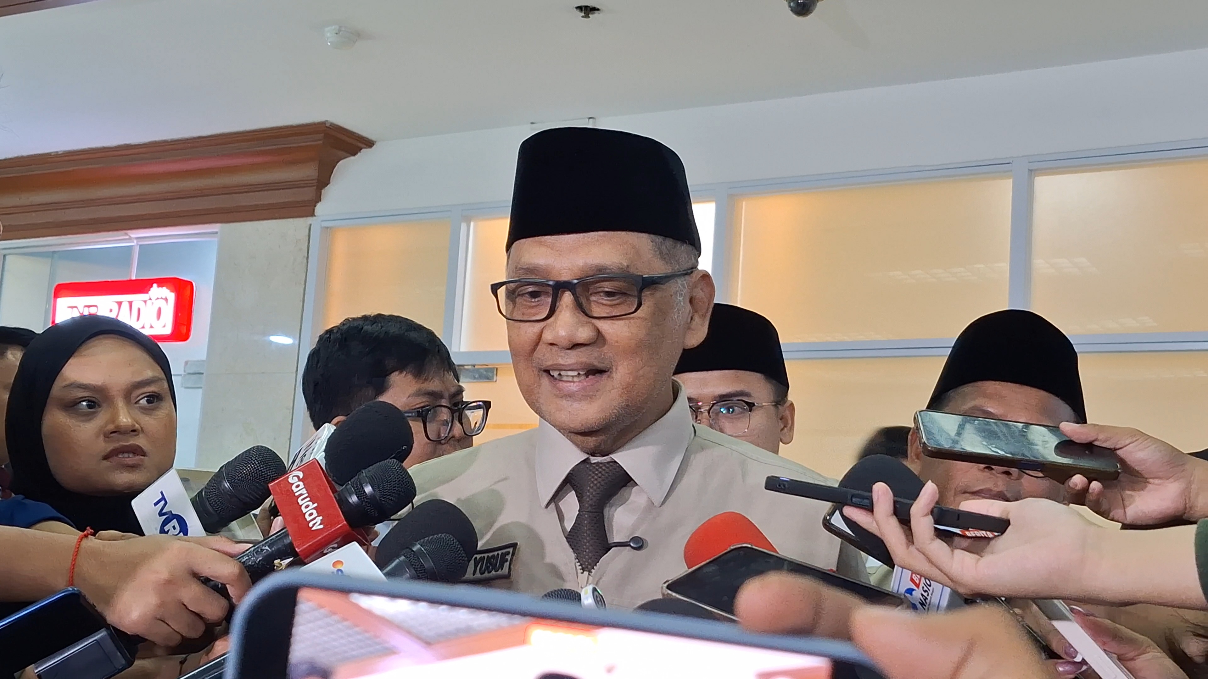 325 Visa Petugas Haji Belum Terbit, Menteri Haji Ungkap Kendala Teknis