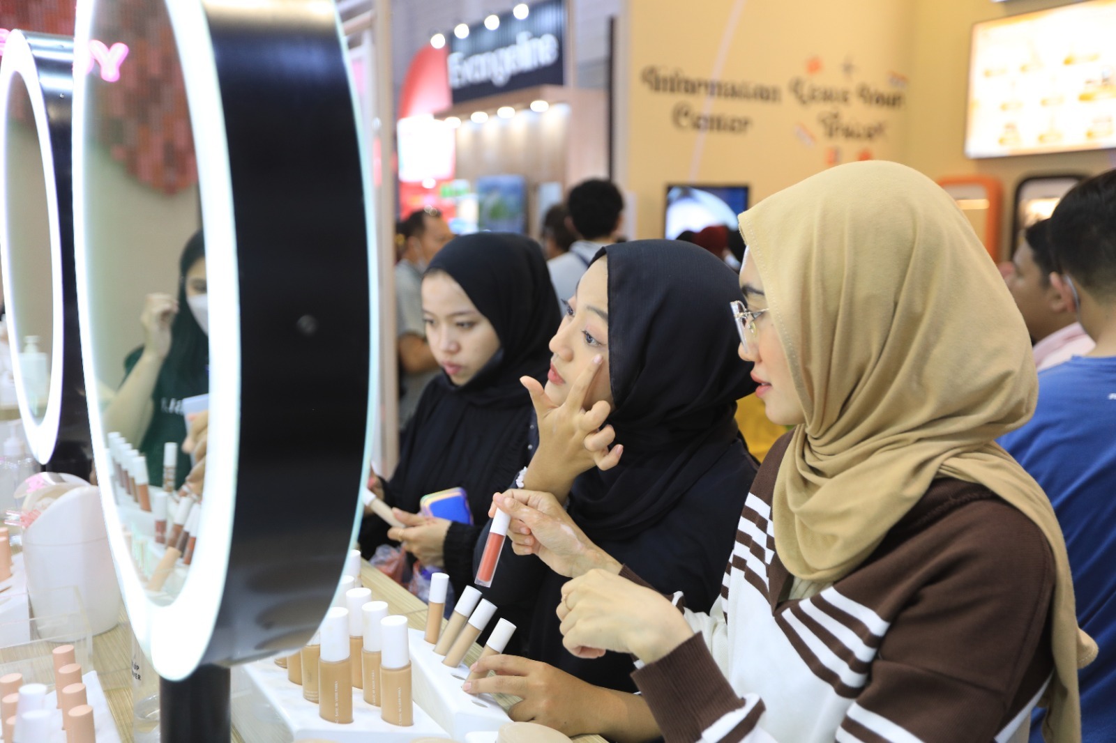 Buruan Belanja Kosmetik di PRJ 2024, Murah Meriah Mulai di Bawah Rp10 Ribu