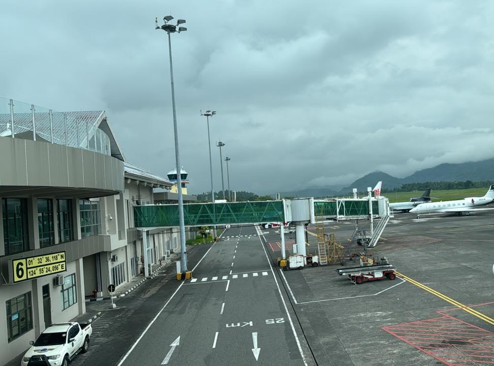 Bandara Sam Ratulangi Masih Ditutup Dampak Abu Vulkanik Gunung Ruang 