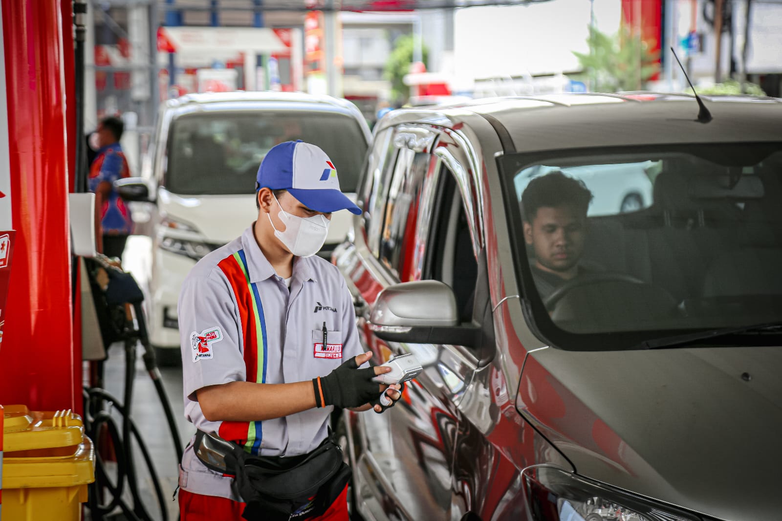 Pertamina Patra Niaga Sesuaikan Harga BBM Pertamax, Berlaku Pukul 00.00 WIB, Rp13.700 per Liter