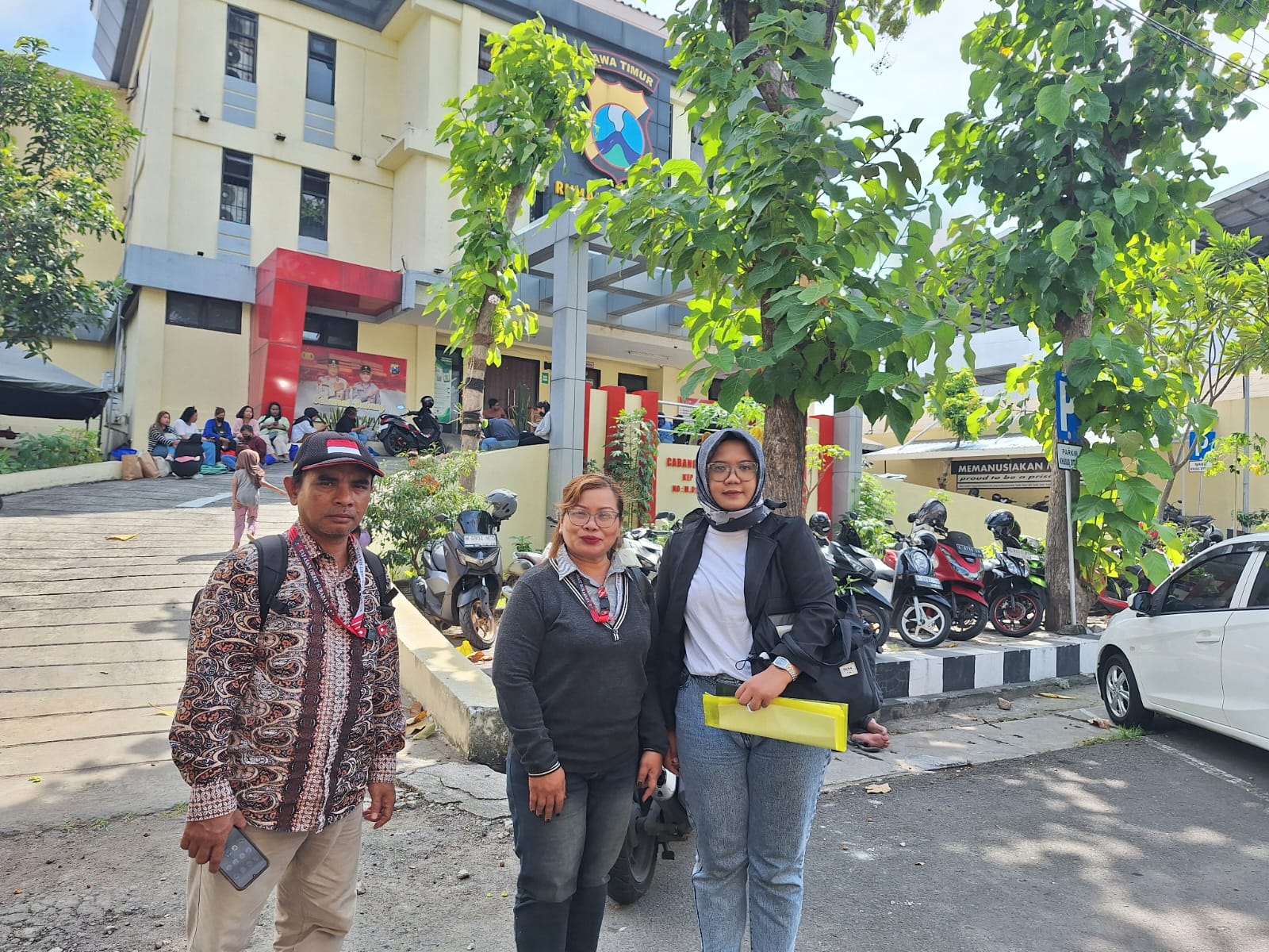 Polda Jatim dan Polres Pelabuhan Tanjung Perak Dituding Halangi Akses Bantuan Hukum terhadap Tersangka UU ITE dari Komunitas Gay