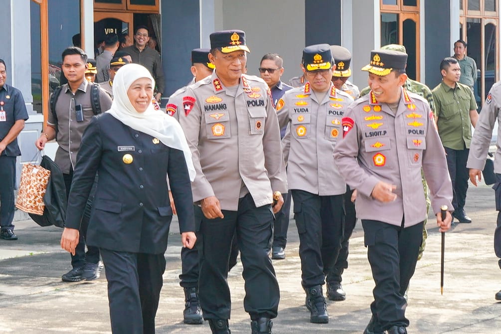 Khofifah Dampingi Kapolri Safari Ramadan Bersama KSPSI Jatim