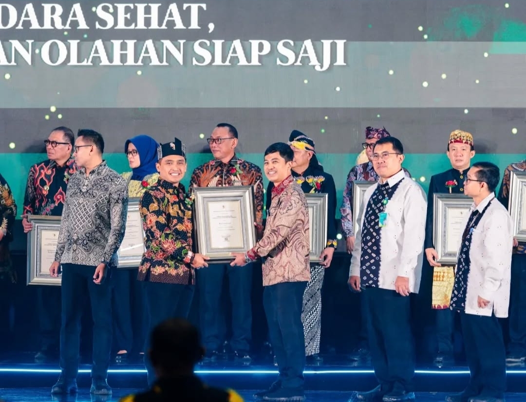 Kesadaran Masyarakat untuk Sehat Meningkat, Pemkot Pasuruan Raih STBM Award