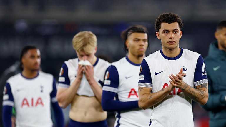 AZ vs Tottenham 1-0: Bunuh Diri Bergvall Buat The Lilywhites Kesusahan di Leg 2!