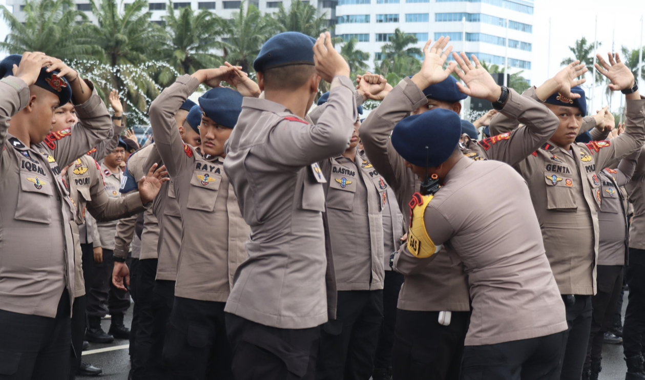 588 Personel Gabungan Amankan Aksi Ujuk Rasa Pemuda Keadilan di Monas