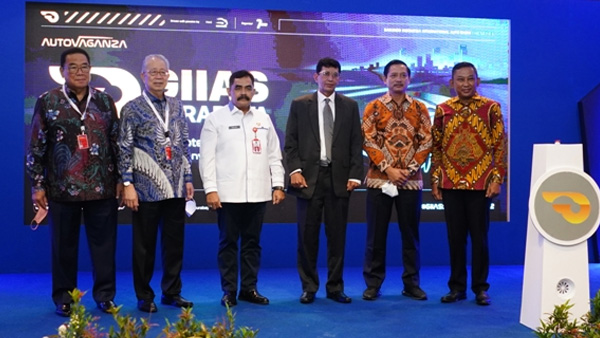 GIIAS Surabaya 2022 Resmi Dibuka, Line Up Terbaru Mobil dan Sepeda Motor Ikut Ambil Bagian