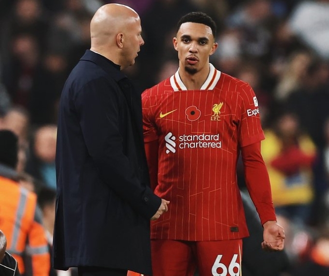 Liverpool Menang 2-0 atas Aston Villa, Dibayar Cedera Trent Alexander-Arnold