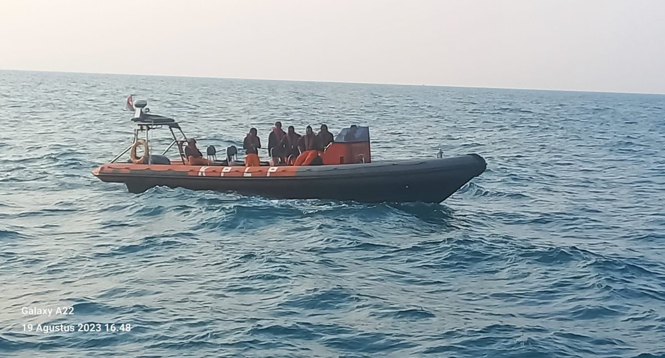 Kemenhub Kerahkan Kapal Cari Korban Hilang KM Dewi Noor 1 