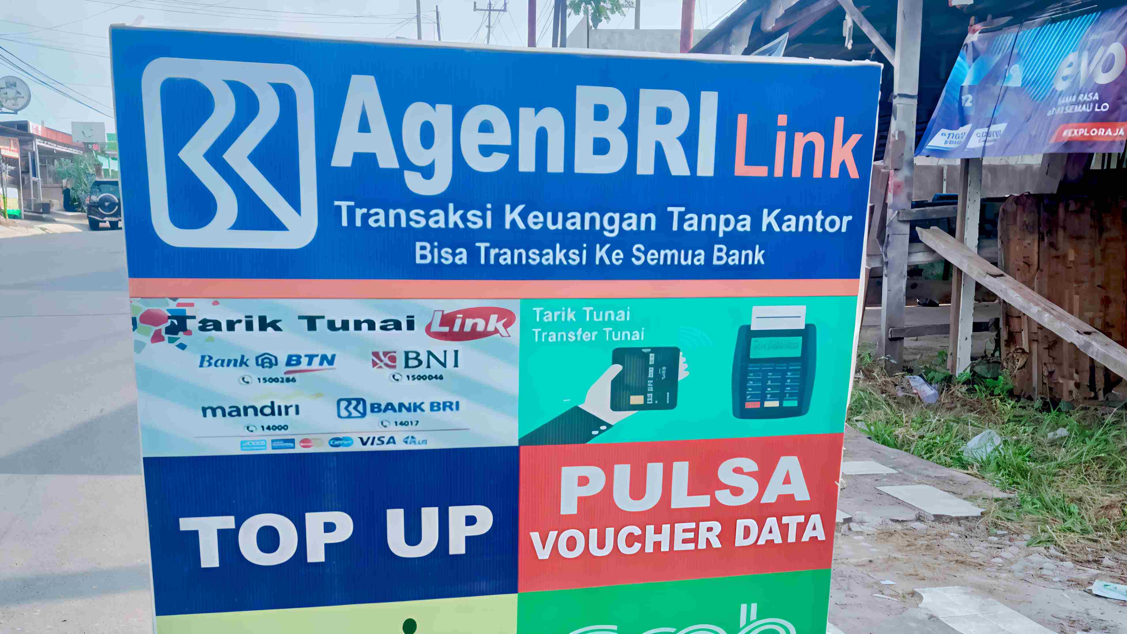 Kreatif Berinovasi, Agen BRILink di Kota Bengkulu Permudah Layanan Transaksi Keuangan