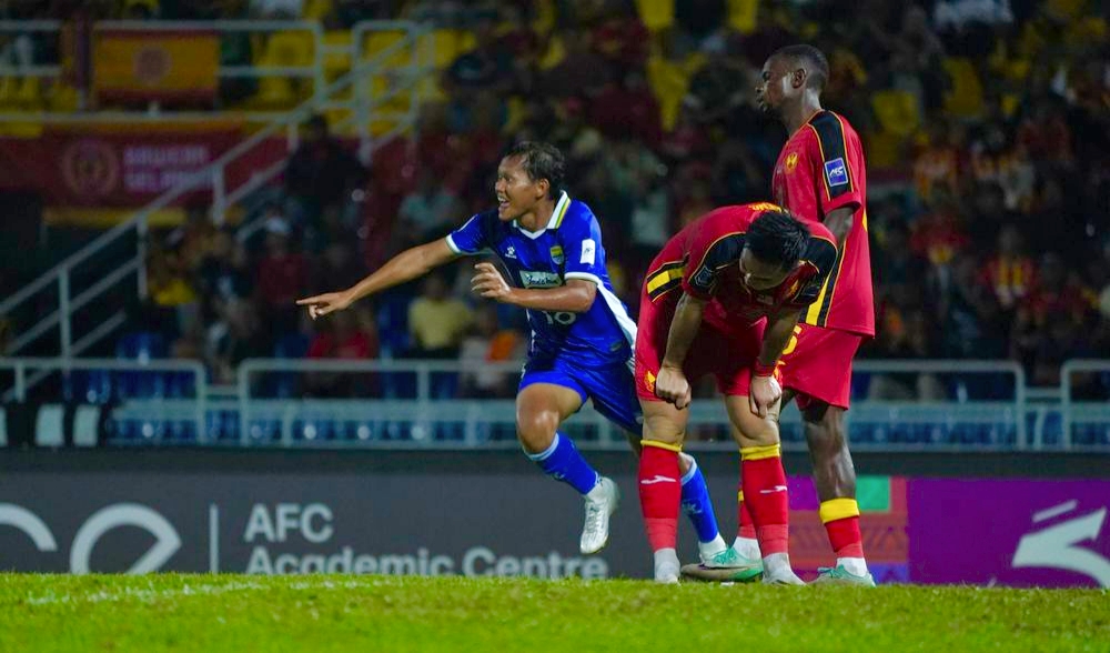 LUAR BIASA! Persib Benamkan Selangor 3-2 di Malaysia: Adam Alis Man of The Match