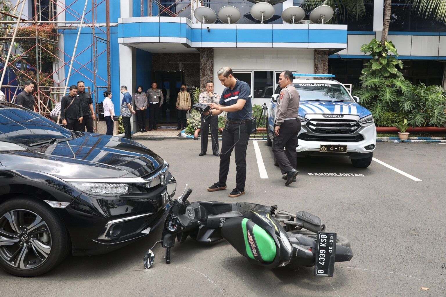 Polda NTB Benarkan Kecelakaan Maut Mercedes Benz-Pemotor di Pasar Minggu Libatkan Anak Petinggi Polri