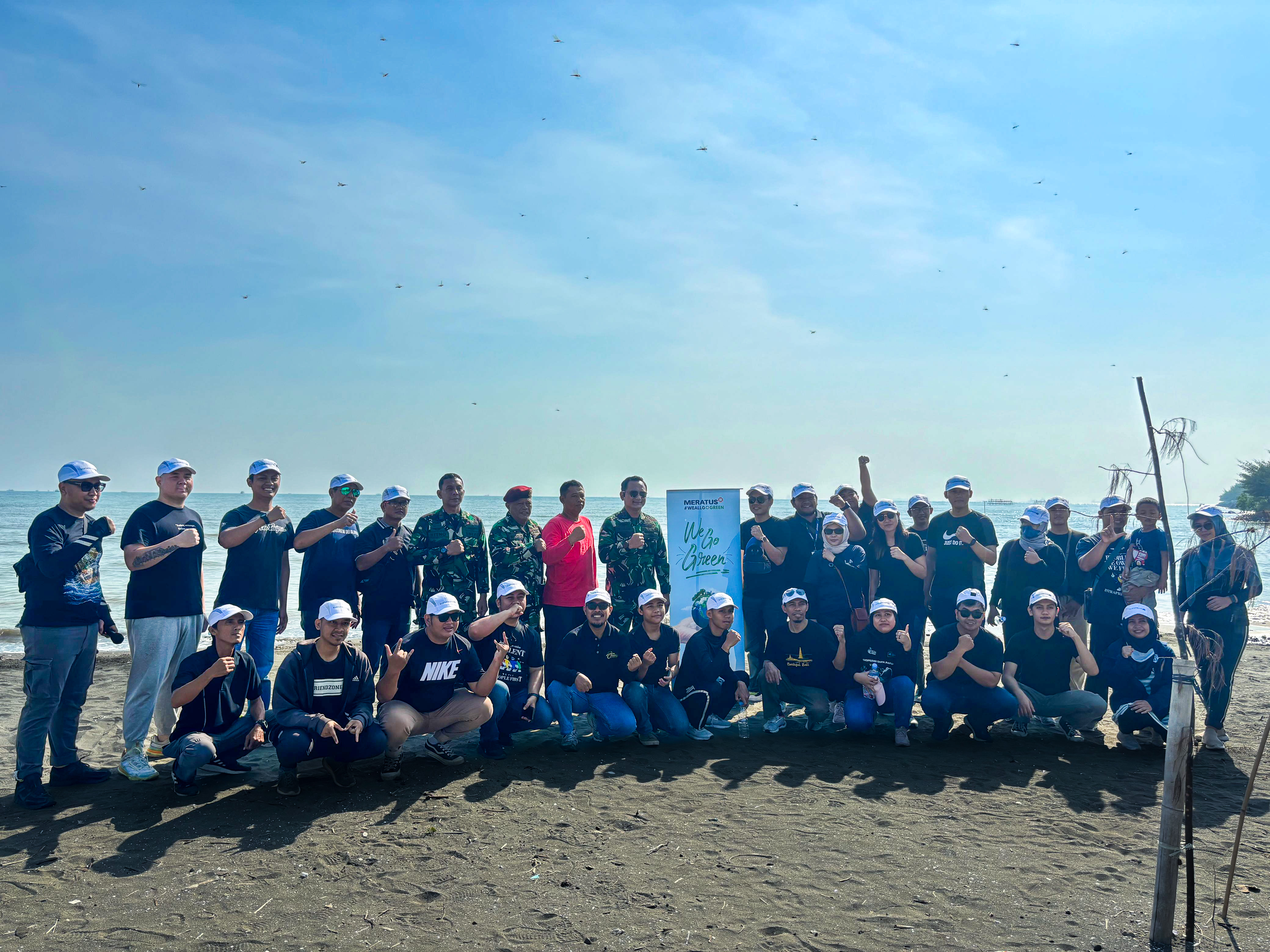 Semarang Beach Clean-Up: Aksi Meratus Jaga Kebersihan Pantai