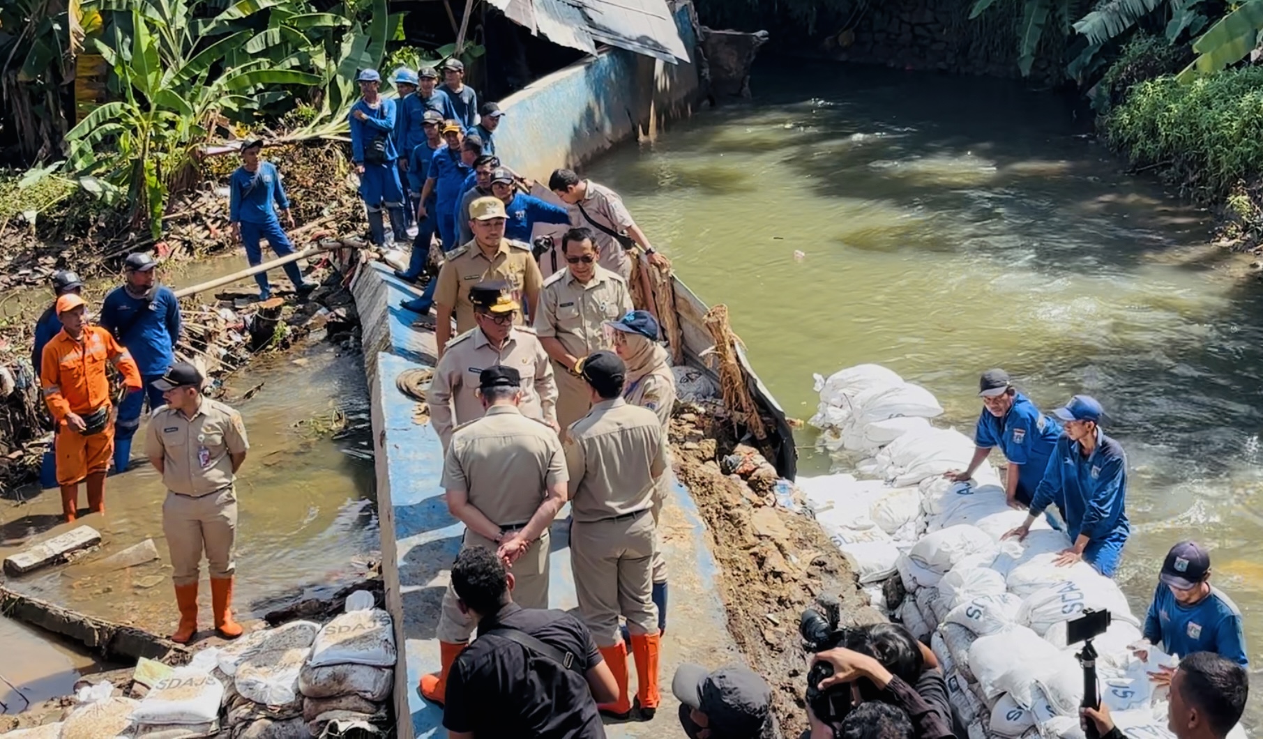 Pramono Anung Bangun Waduk di Jati Padang Usai Cek Tanggul Baswedan Jebol