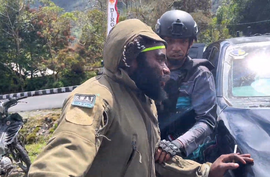 Satgas Damai Cartenz Tangkap Anggota KKB Konara Enumbi di Puncak Jaya