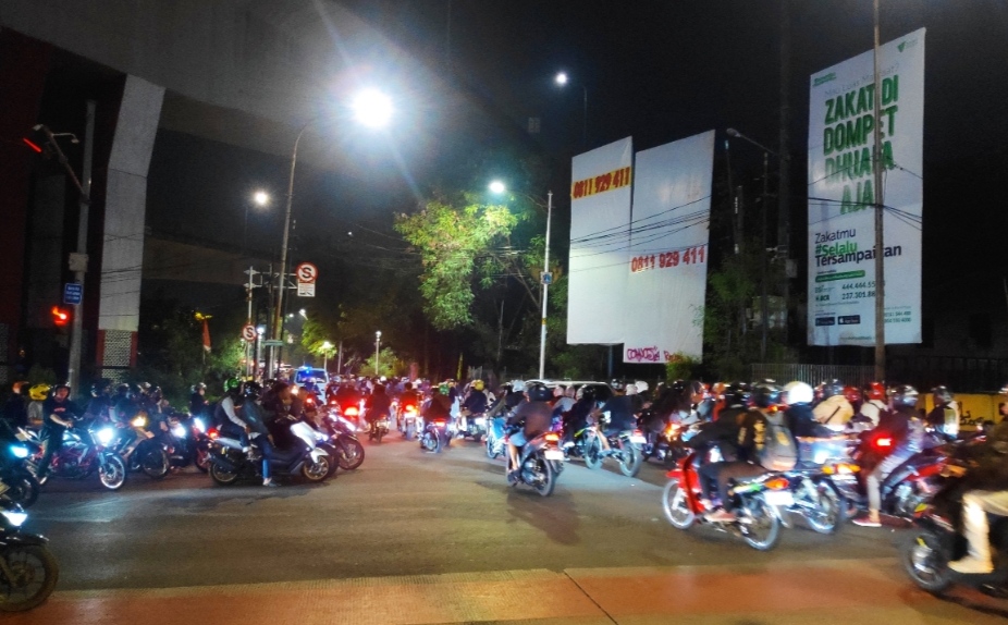 Jalan Raya Kalimalang Mulai Macet Dilintasi Pemudik Sepeda Motor, Polisi Terjunkan Tim Urai