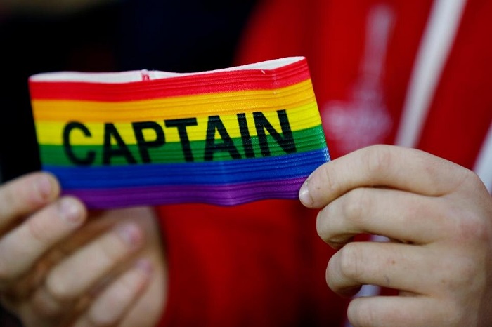 Kapten Feyenoord Tegas Tolak Pakai Ban Kapten Pelangi, Ini Alasannya