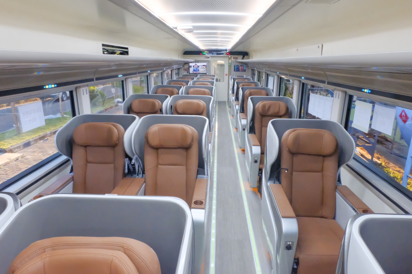 Kereta Suite Class Compartment dan Luxury Banyak Diminati Masyarakat, Intip Fasilitasnya