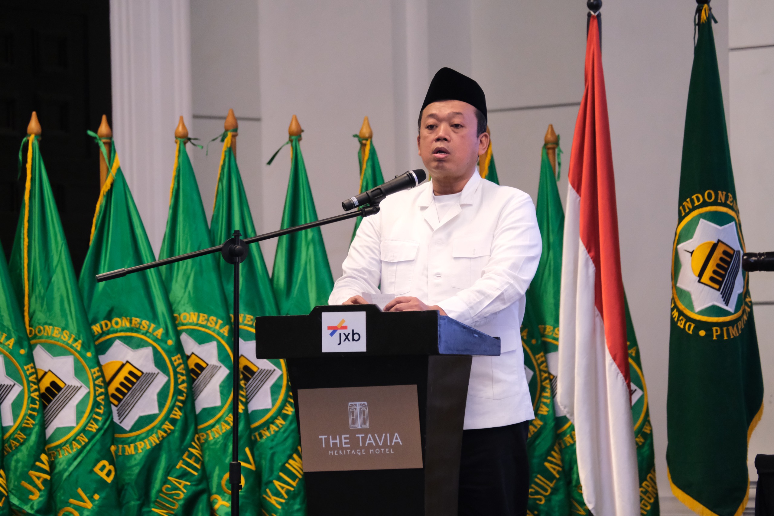 Teken MoU dengan DMI, Nusron Targetkan Sertifikasi Tanah Wakaf Rampung dalam Lima Tahun