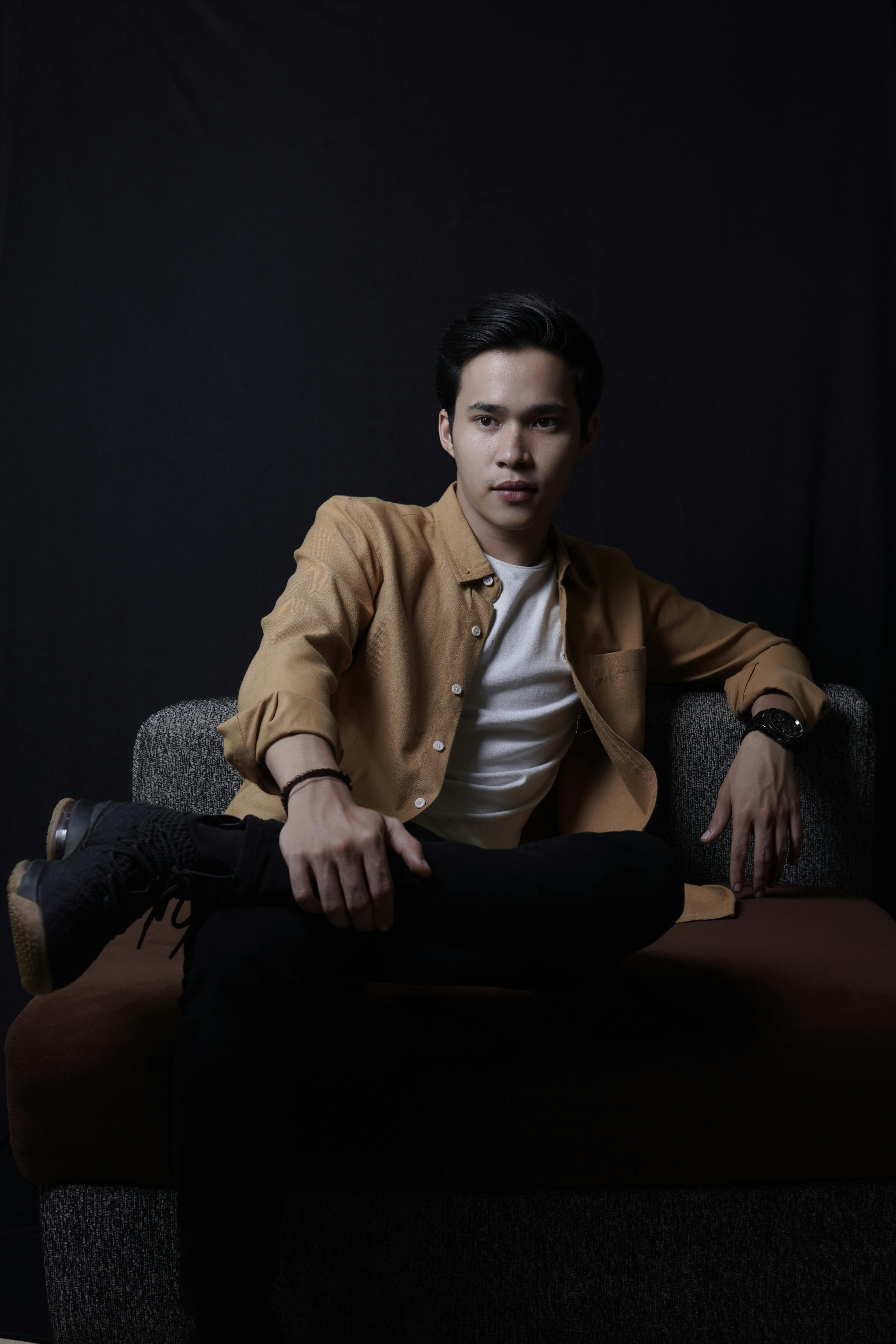 Spesial Hari Sastra Nasional 3 Juli, Intip OOTD ala Tokoh Sastra Indonesia yang Bisa Jadi Inspirasi Gaya Klasikmu!