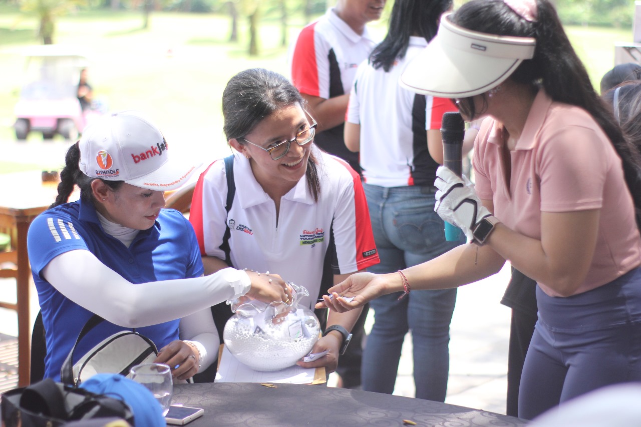 Ratusan Pegolf Berlaga di Disway Golf National Open Tournament Menkomdigi Cup 2025, Incar Hadiah Mobil hingga Royal Enfield