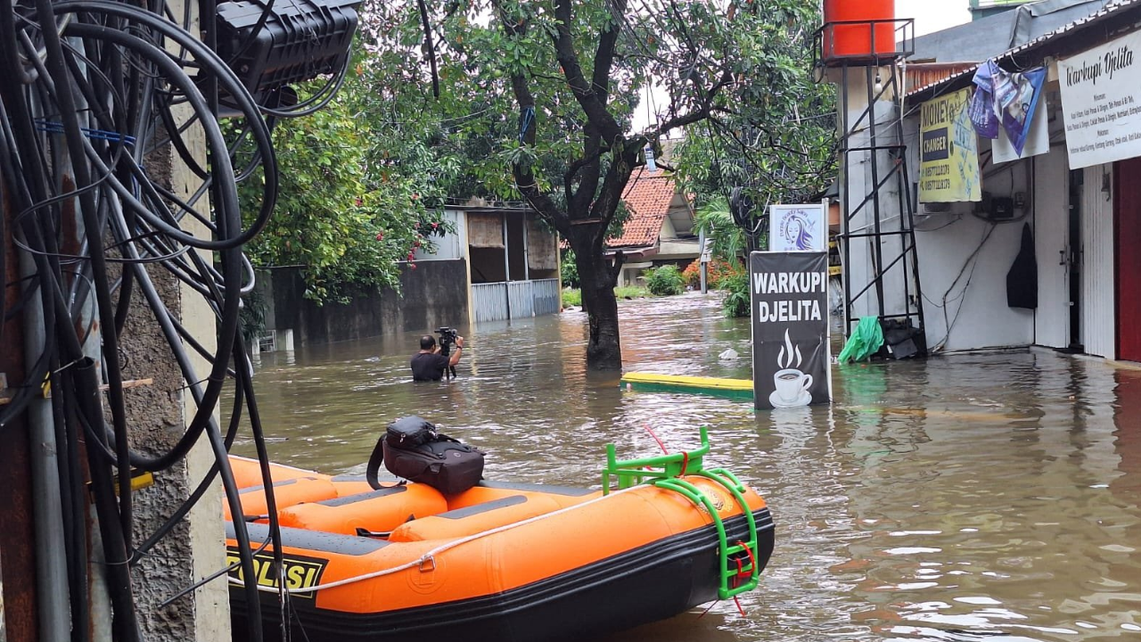 6 Titik Lokasi Banjir Jakarta Terparah Hari Ini, Duren Tiga Ketinggian Capai 1,5 Meter