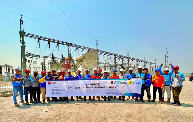 Sambut Hari Listrik Nasional yang Ke-78, PLN UIP JBTB Berhasil Energize-kan SKTT 150 kV Bungah-Manyar